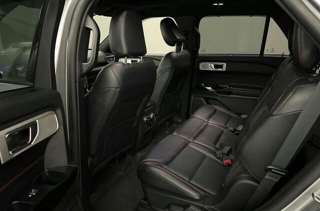 Ford EXPLORER 3.0 V6 EcoBoost PHEV ST-Line 457pk | Adapatieve Cruise | Panoramadak | Full LED | 2.500kg Trekgewicht | Trekhaak afneembaar | Massage Stoelen