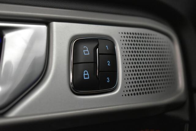 Ford EXPLORER 3.0 V6 PHEV ST-Line 7 Per. Pano 360° Cam Trekh B&O El-Stoelen + Aklep