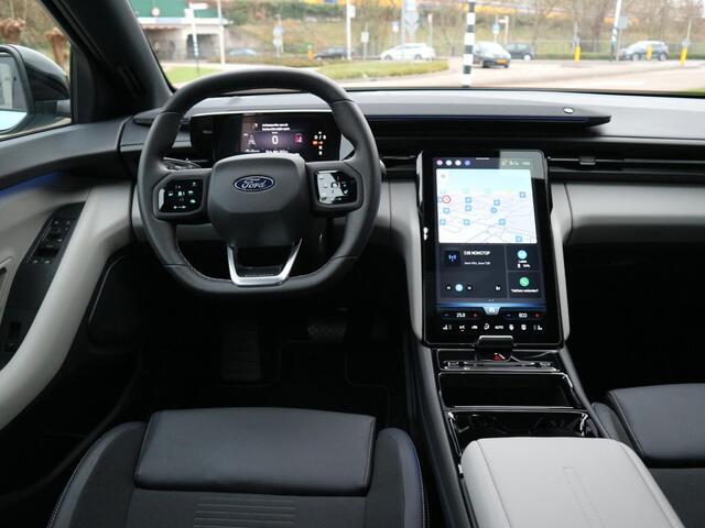 Ford EXPLORER Premium Extended Range RWD 77 kWh Panoramadak, AGR Stoelen, Driver Assistance Pack, Trekhaak wegklapbaar