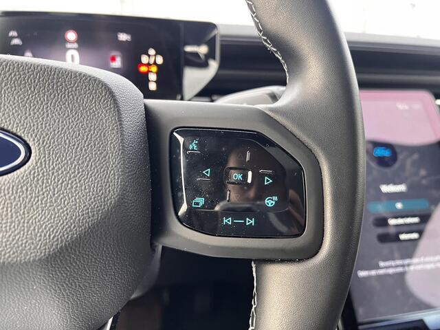 Ford EXPLORER Premium Extended Range RWD 77 kWh | Panoramadak | Driver Assistance Pack | 360 graden camera | Head up Display | Magnetic