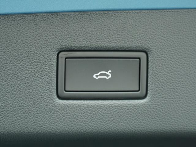 Ford EXPLORER Extended Range RWD 286 pk 77 kWh | Warmtepomp | Driver assistance pack | Elektrische stoel met geheugen | Adaptieve cruise | Garantie tm 2029!