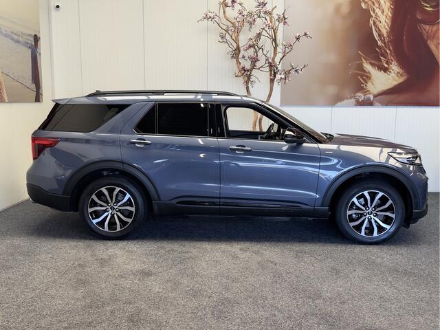 Ford EXPLORER 3.0 V6 ECOBOOST PHEV ST-LINE 7 PERSOONS NAVIGATIE ADAPTIVE CRUISE CONTROL PANORAMA SCHUIF/KANTELDAK APPLE CARPLAY/ANDROID RIJSTROOKSENSOREN DODEHOEKSENSOREN 360 CAMERA AFN. TREKHAAK ZEER MOOI !! 3010