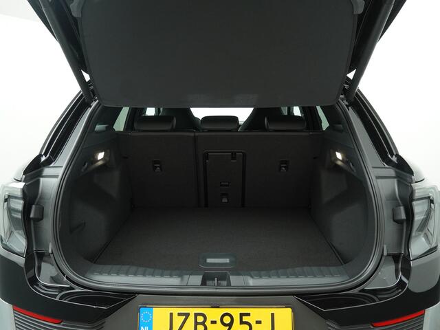 Ford EXPLORER Extended Range RWD 286 pk 77 kWh | Elek. Trekhaak | Warmtepomp | Adaptieve cruise | Stoel- stuur verwarm. | HUD | Elek. Klep | Elek. stoel