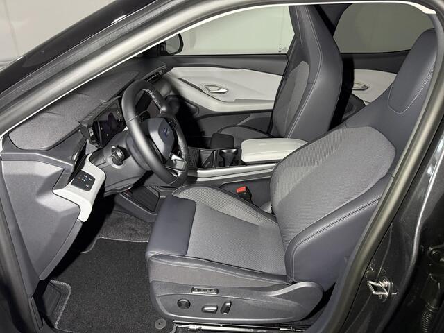 Ford EXPLORER Select Extended Range RWD 77 kWh 286 PK | Driver Assistance Pack | 4 Season Banden | Comfort Pack I | Elektrische Trekhaak