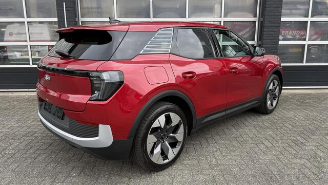 Ford EXPLORER Premium Extended Range RWD 77 kWh ¤4.000 euro korting | Uit voorraad leverbaar | 360 graden camera | AGR stoelen | heads up display | Panorama dak