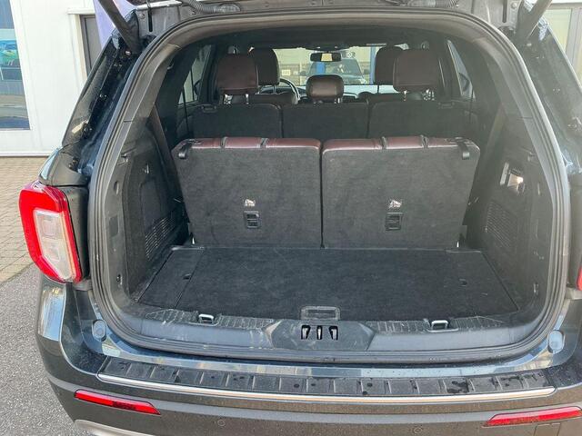 Ford EXPLORER 3.0 V6 EcoBoost PHEV Platinum 457pk | 7 persoons | Trekhaak | Panoramadak | BTW verrekenbaar | Adaptieve Cruise | Lederen bekleding | Stoelverwarming