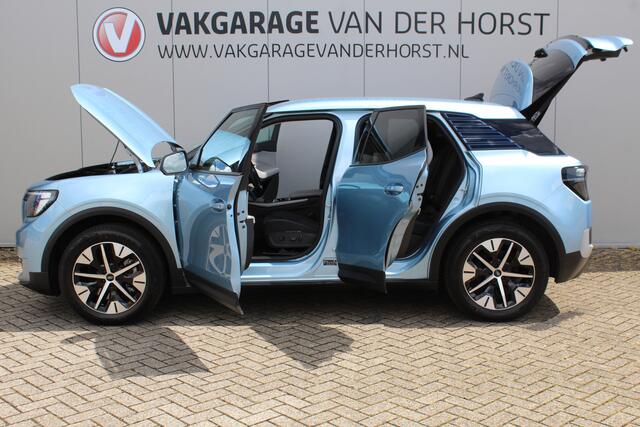 Ford EXPLORER Extended Range AWD 79 kWh-250kW. Vierwielaandrijving ! Fabrieksgarantie t/m 24-10-2029 ! Slechts 9.600km ! Autm. airco, HUD, stoel-en stuurwiel verw., elektr. achterklep, side- en lane assist, navigatie, telefoonvoorb. etc.