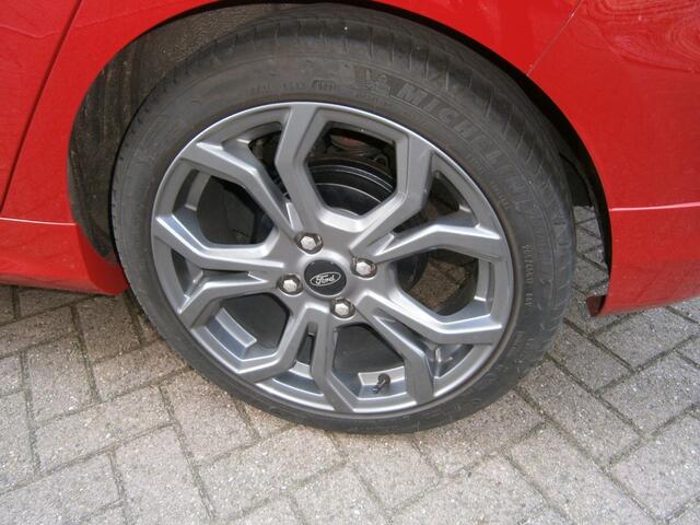 Ford FIESTA 1.0 EcoB. ST-Line X, Navi, Winterpack, Key-less, B&O audio.