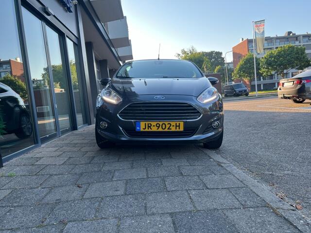 Ford FIESTA 1.0 ECOB. TITANIUM