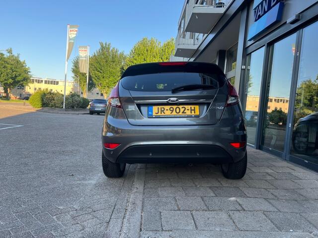 Ford FIESTA 1.0 ECOB. TITANIUM