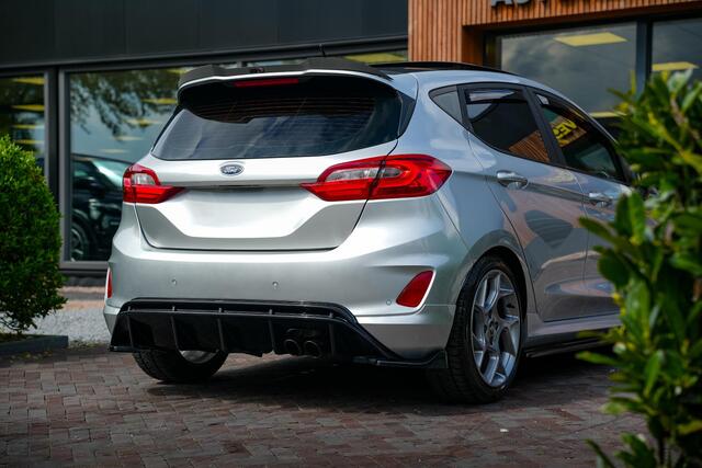 Ford FIESTA ST Panoramadak Recaro PDC Carplay Maxton Design LED Stoelverw.