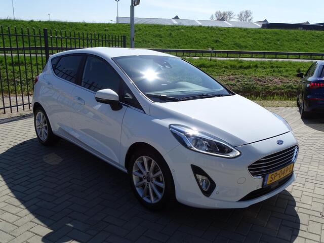 Ford FIESTA 1.0 EcoBoost Titanium Automaat, Navigatie, Multimedia, Achteruitrijcamera, Airco/ECC, CruiseControl, Parkeersensoren, Dimmende binnenspiegel, LM-velgen, Elec ramen