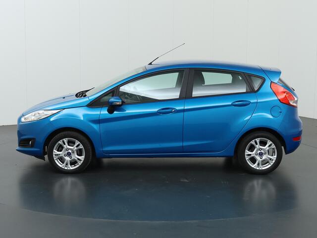 Ford FIESTA 1.0 Style Ultimate | Navigatie | Cruise Control | Airco | Parkeersensor | Lichtmetalen Velgen |