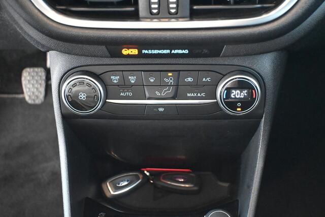 Ford FIESTA 1.0 EcoBoost Titanium Clima Navigatie LED Rijklaarprijs Inruil Mogelijk!