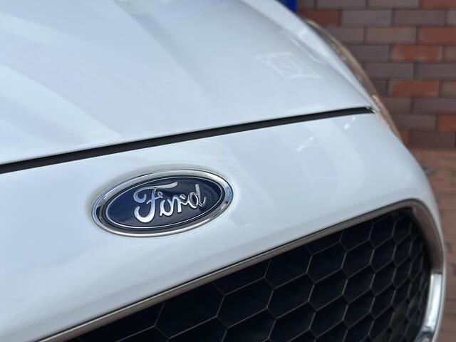 Ford FIESTA 1.0 Style Ultimate | Airco | Navigatie | Sensoren |