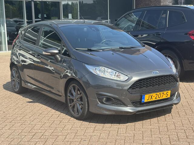 Ford FIESTA 1.0 EcoBoost ST Line / Navigatie / Parkeerhulp achter / 17'' / Xenon / DAB / Getint glas / Cruise Control