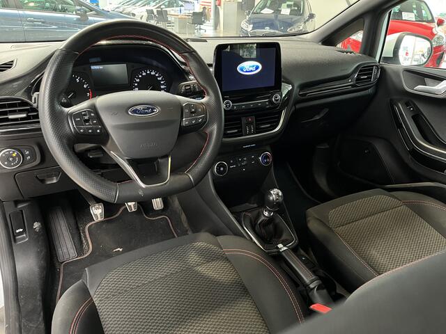 Ford FIESTA EcoBoost 100PK ST-Line | Cruise | B&O | Voorruitverwarming | Keyless Start | Navi | Apple/Android CarPlay |