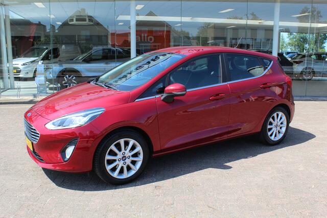 Ford FIESTA 1.0 EcoBoost Titanium , 100pk Climate control , Camera , Voorruit verwarming , Cruise control B en O audio , Park Asist ,