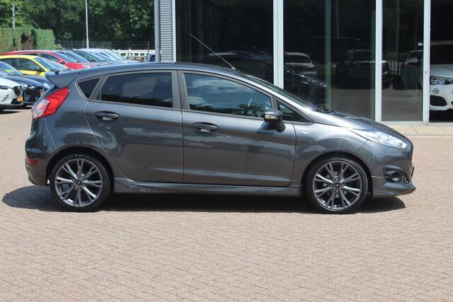 Ford FIESTA 1.0 EcoBoost ST Line / Navigatie / Parkeerhulp achter / 17'' / Xenon / DAB / Getint glas / Cruise Control