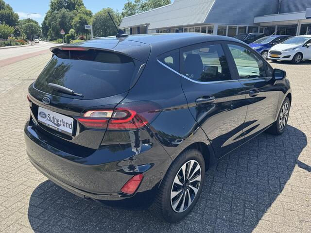 Ford FIESTA 1.0 EcoBoost Hybrid Titanium 125pk | Winter Pack | Navigatie | Camera