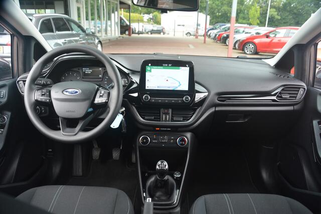 Ford FIESTA 1.1 Trend | Navigatie | Cruise-control | Elek.ramen | Clima | PDC | Nl auto!! |