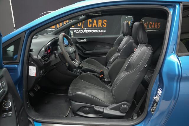 Ford FIESTA ST-3 1.5 245pk PERFORMANCE PACK |stage 1|verlagingsveren H&R|alcantara stuur|Sparco 18"|Maxton spoiler tip|launch control|sper differentieel|pano|B&O|