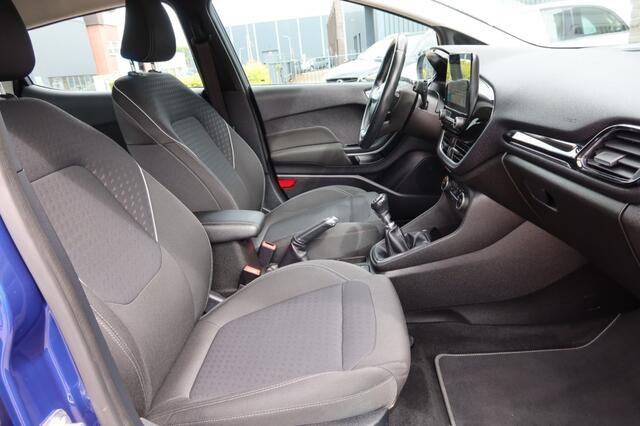 Ford FIESTA 1.0 ECOB. TITANIUM, APPLE CARPLAY
