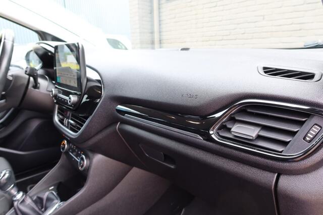 Ford FIESTA 1.0 ECOB. TITANIUM, APPLE CARPLAY