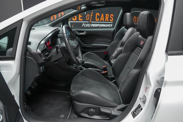 Ford FIESTA ST-3 1.5 200PK PERFORMANCE PACK |launch control|sper diff|pano|B&O|BLIS|Apple Carplay|parkeercamera|winterpack|keyless|18"|