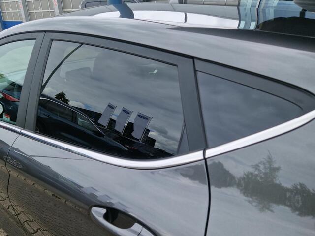 Ford FIESTA 1.0 EcoBoost Titanium X Zeer nette auto! | Navi. | All weather banden | Cruisecontrol | Privacy glass