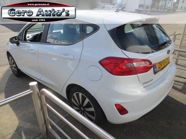 Ford FIESTA 1.1 Trend 5 drs scherm airco ,cruise control ,groot scherm