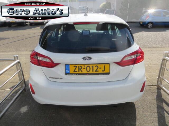 Ford FIESTA 1.1 Trend 5 drs scherm airco ,cruise control ,groot scherm