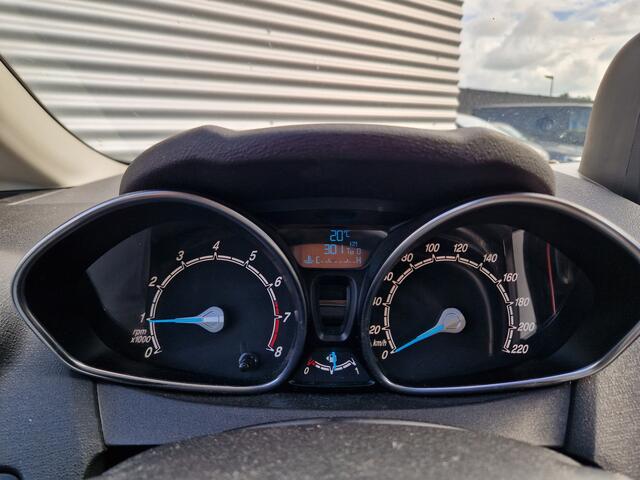 Ford FIESTA 1.0 EcoBoost Titanium | Nieuw Binnen | Clima | D.Riem VV | Lichtmetaal