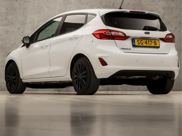 Ford FIESTA 1.1 Sport (APPLE CARPLAY, GROOT NAVI, GETINT GLAS, PARKEERSENSOREN, SPORTSTOELEN, CRUISE, LANE ASSIST, DAB+, NIEUWSTAAT)