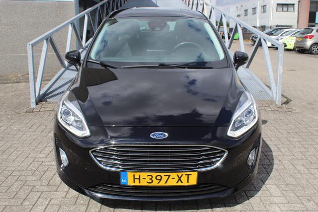 Ford FIESTA 1.0 EcoBoost Titanium Climate control/Cruise control/Apple carplay/Lane assist/Parkeersensoren/DAB/Bluetooth/16'' Lichtmetalen velgen.