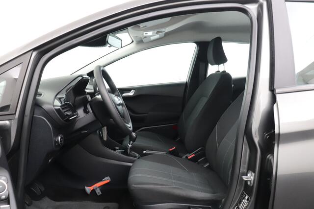 Ford FIESTA 1.0 EcoBoost Connected Navi Carplay Cruise Park. Sens LED