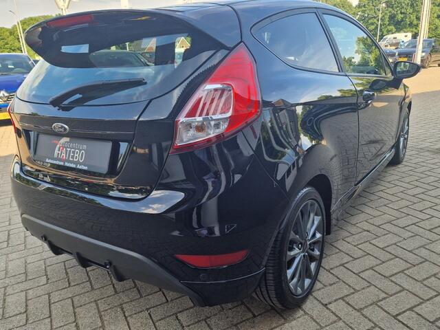 Ford FIESTA 1.0i Ecoboost 100pk! ST-line Black Edition Climate Navi Cruise 17LM