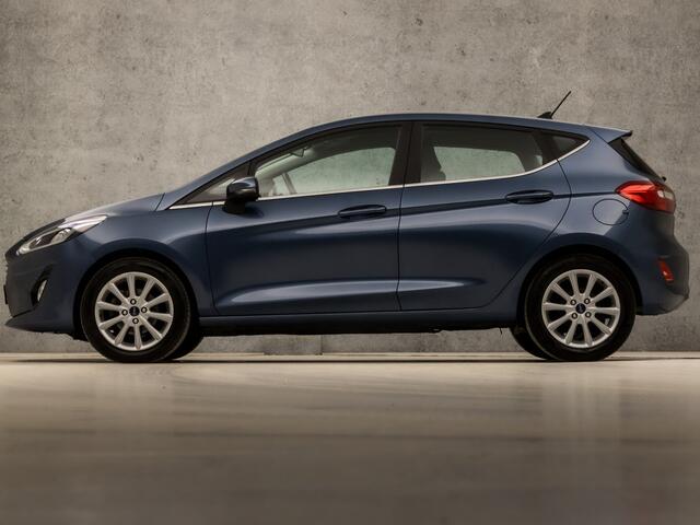 Ford FIESTA 1.0 EcoBoost Titanium Sport (APPLE CARPLAY, GROOT NAVI, STUUR/STOELVERWARMING, ADAPTIVE CRUISE, SPORTSTOELEN, KEYLESS, CAMERA, LM VELGEN, NIEUWSTAAT)