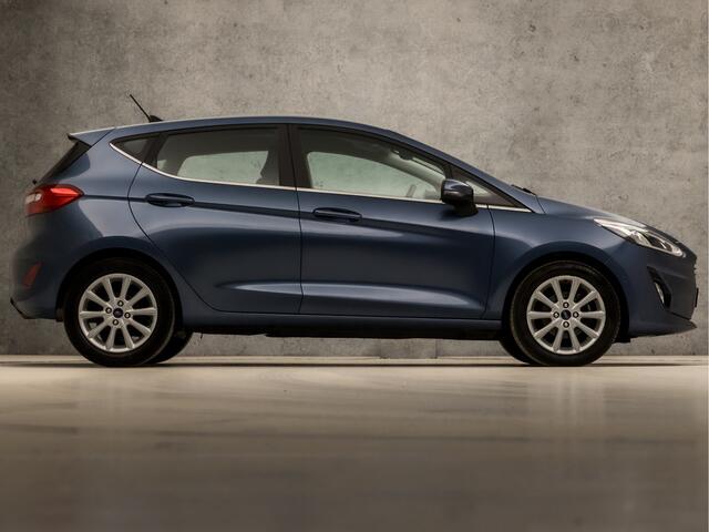 Ford FIESTA 1.0 EcoBoost Titanium Sport (APPLE CARPLAY, GROOT NAVI, STUUR/STOELVERWARMING, ADAPTIVE CRUISE, SPORTSTOELEN, KEYLESS, CAMERA, LM VELGEN, NIEUWSTAAT)