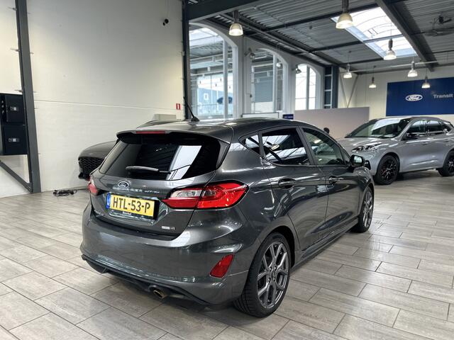 Ford FIESTA EcoBoost Hybrid 125 pk ST-Line | Winter Pack | LED | Apple Carpay | Cruise | 4 seiz. banden | 100% dealer onderh.
