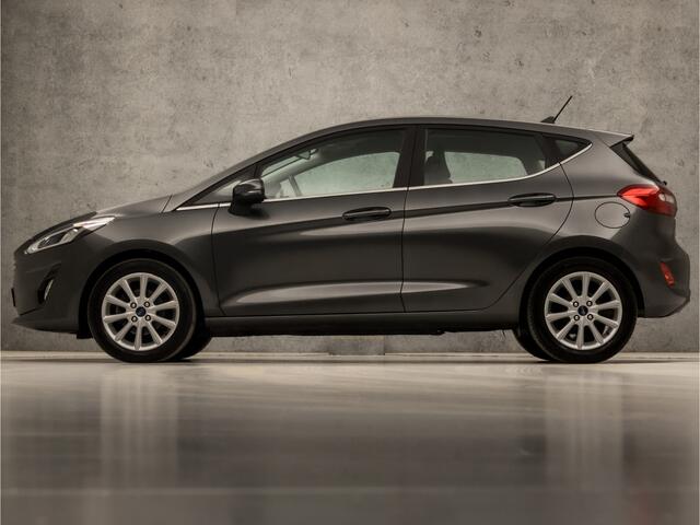 Ford FIESTA 1.0 EcoBoost Titanium Sport (APPLE CARPLAY, GROOT NAVI, STUUR/STOELVERWARMING, CAMERA, SPORTSTOELEN, LANE ASSIST, CRUISE, DAB+, NIEUWSTAAT)