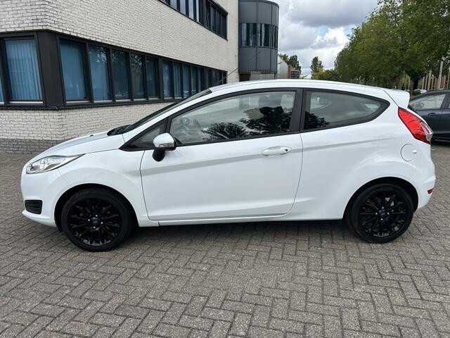 Ford FIESTA 1.0 Style NAVI PDC AIRCO DEALER NA!