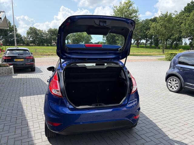 Ford FIESTA 1.0 Style Ultimate Cruise, Navi, PDC, All in prijs incl onderhoud