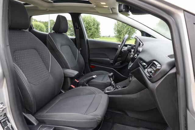 Ford FIESTA EcoBoost 100 pk Titanium ? Pano ? ACC ? B&O
