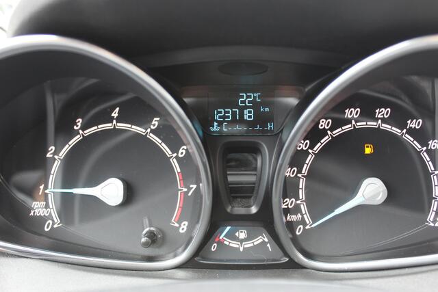 Ford FIESTA 1.0i "St-Line" Clima - 5 Deurs !!! 100 Pk