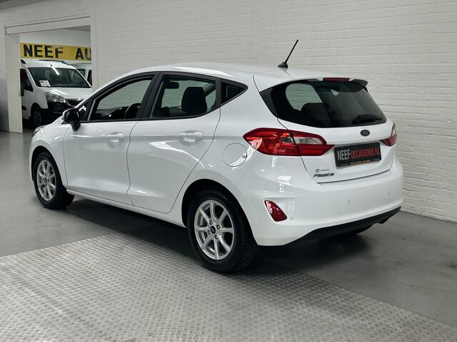 Ford FIESTA 1.0 EcoBoost Titanium CLIMA / CRUISE /NAVI / LMV Financial is mogelijk / Garantie !!!