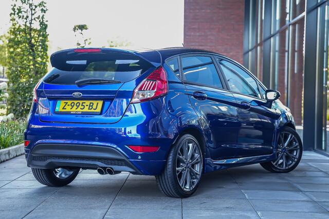 Ford FIESTA ST-Line 1.0 100pk |cruise control|parkeersensoren achter|bluetooth|voor + achterruitverwarming|17" lichtmetalen velgen|