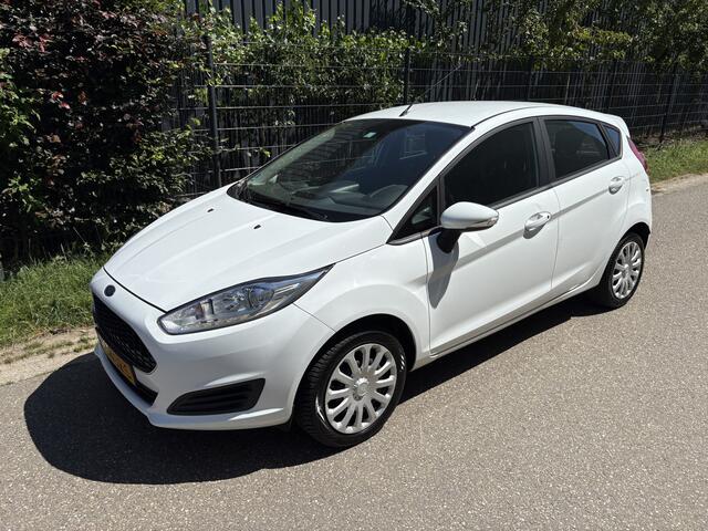 Ford FIESTA 1.0 Style / 5-DEURS / AIRCO / NAVI / 158dkm! NAP!
