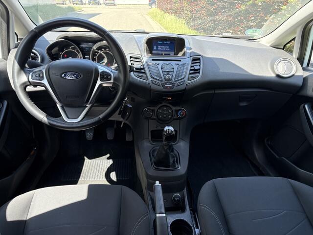 Ford FIESTA 1.0 Style / 5-DEURS / AIRCO / NAVI / 158dkm! NAP!