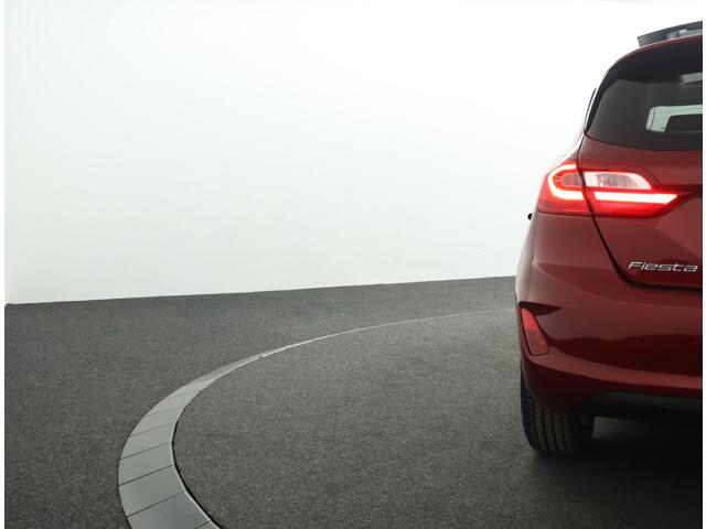 Ford FIESTA EcoBoost Hybrid 125 pk Titanium X | Pano | Winter Pack | Camera | Adapt. cruise | full LED | B&O | 100% dealer onderh.